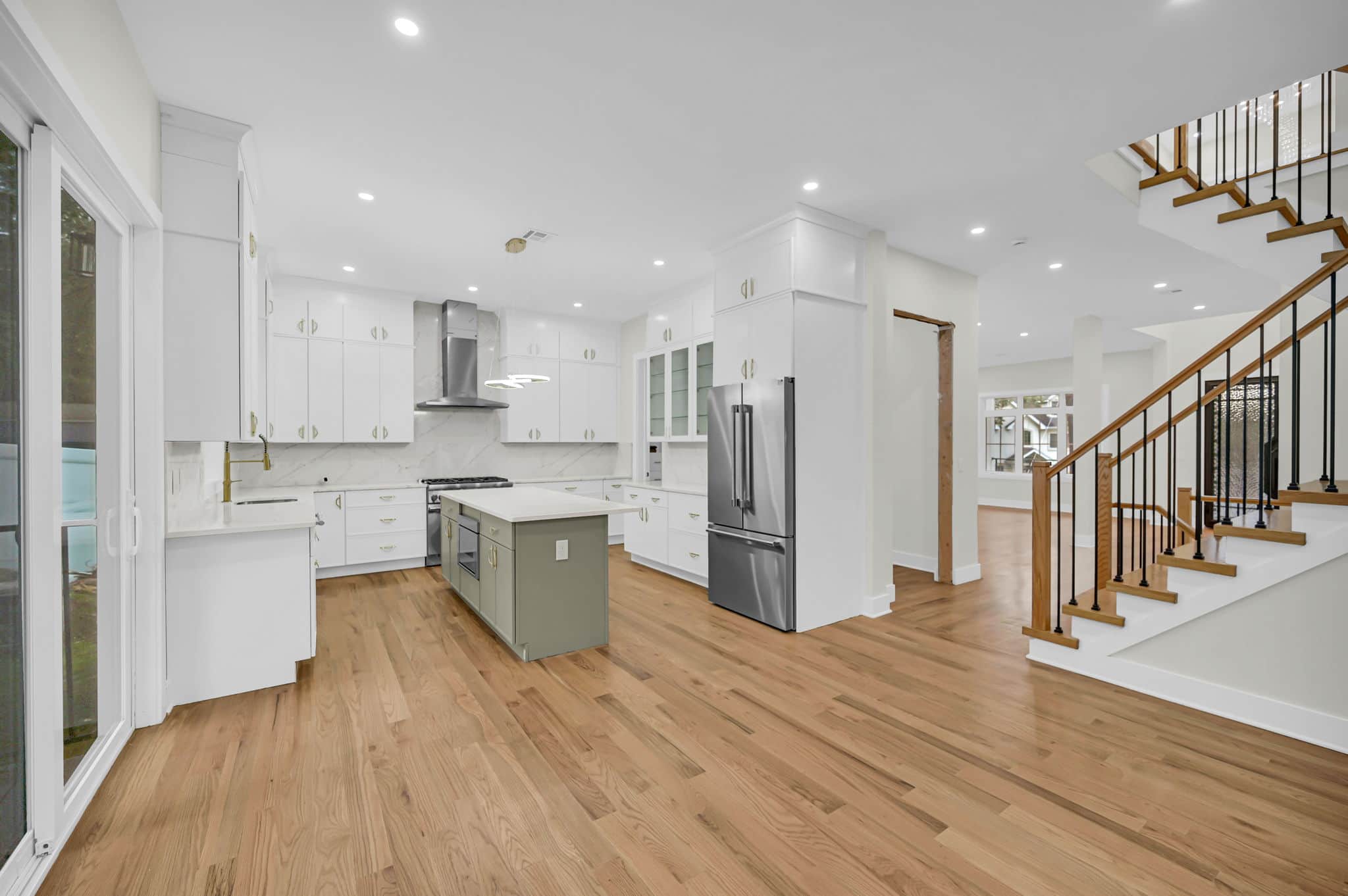54 Melrose Dr Livingston NJ kitchen photo 12