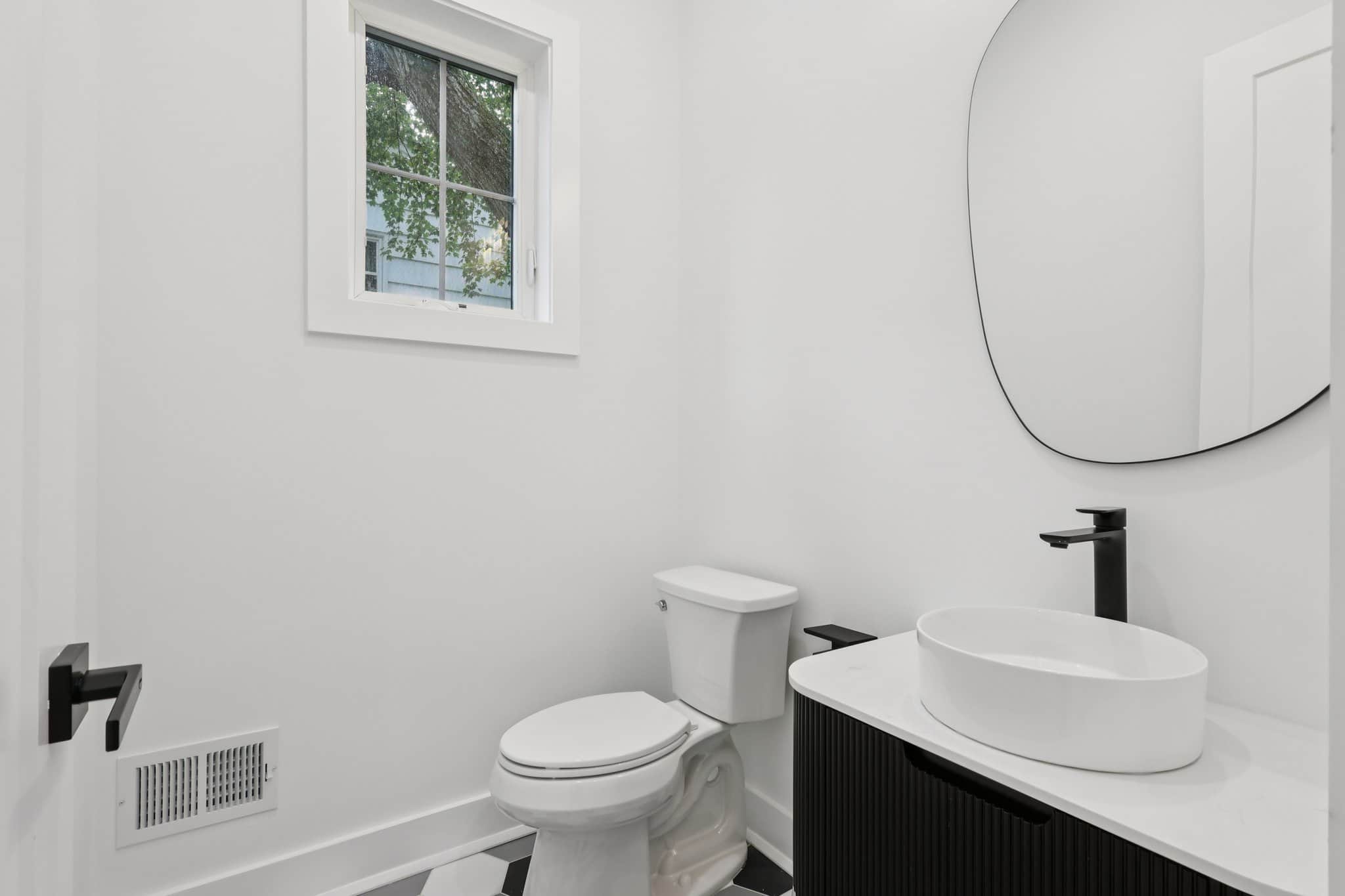 73 W Cedar St Livingston NJ bathroom photo 16